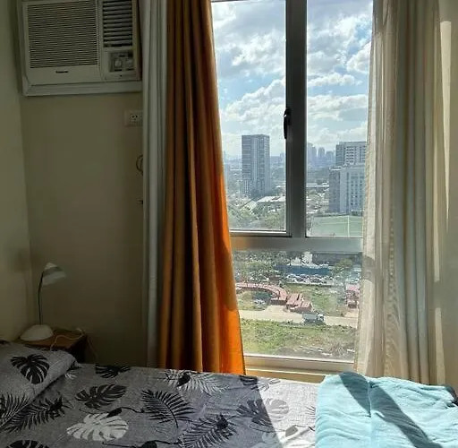 Near Ayala Vertis North Apartment